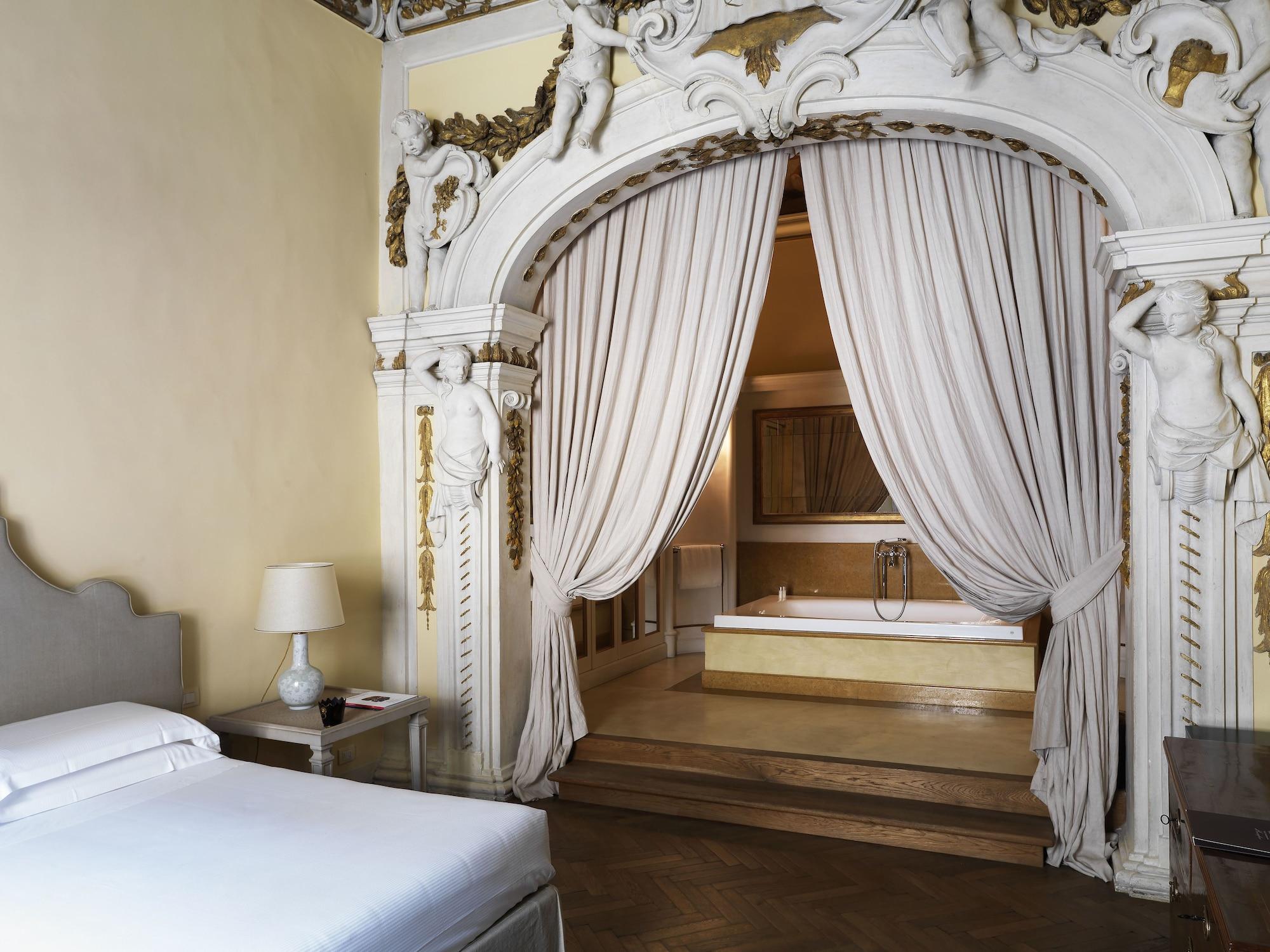 Al Palazzo Del Marchese Di Camugliano Residenza D'Epoca Hotel Florence Exterior photo